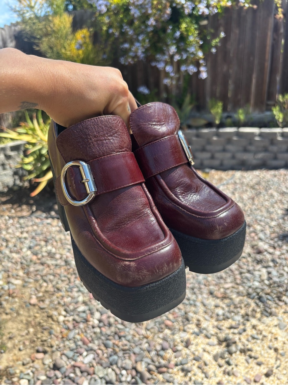Platforms - Picture 7 of 12